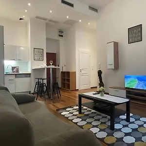  Apartment Downtown Family